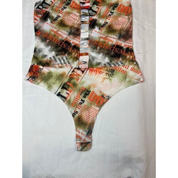Abstract Print Cut Out Detail Bodysuit Size M RefM023 - Picture 6 of 10